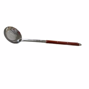 Nerūsējoša tērauda zupas karote / kauss ar garu koka rokturi. Karotes garums 64cm